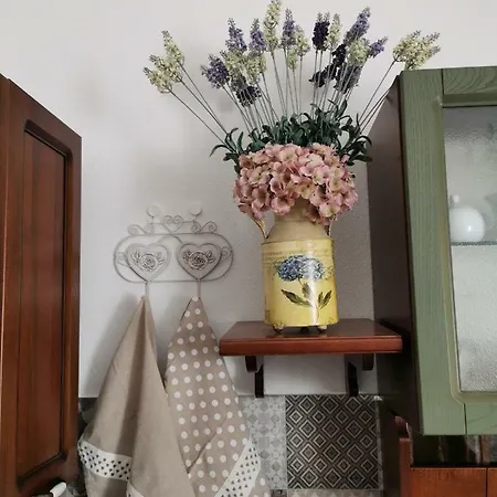 לינה וארוחת בוקר Alisso 3*