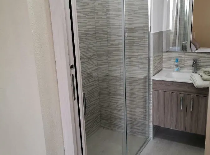 Alisso Nocleg ze śniadaniem 3*